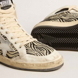 Golden Goose Men's Sky-Star Sneakers LAB In Zebra Nappa With Textured Silver Leather Star GMF00230.F005069.82471