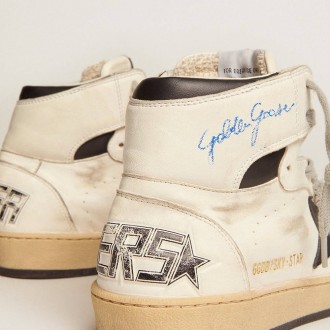 Golden Goose Men's Sky-Star Sneakers With Signature On The Ankle And Black Inserts GMF00230.F002190.10283