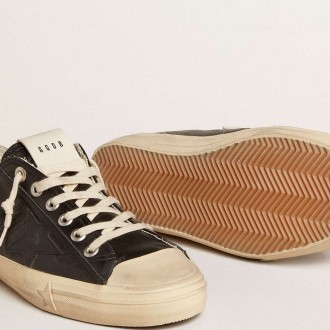 Golden Goose Men's V-Star Sneakers In Black Nappa Leather With A Black Leather Star GMF00129.F005033.90100