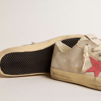 Golden Goose Men's V-Star Sneakers In Light Gray Canvas With A Red Leather Star GMF00129.F005894.60519