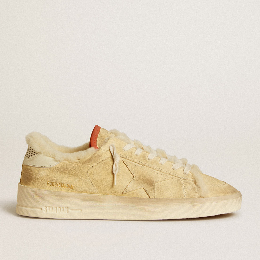 Golden Goose Stardan Sneakers In Beige Suede With Leather Heel Tab And Shearling Lining GMF00667.F006673.81877