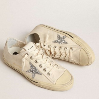 Golden Goose V-Star Sneakers In Beige Canvas With A Silver Glitter Star GWF00129.F004061.15260