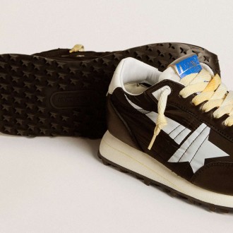 Golden Goose Women's Marathon Shoes With Black Nylon Upper And White Star GWF00683.F005459.90167