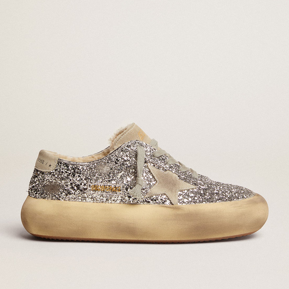 Golden Goose Women's Space-Star Sneakers Shoes In Silver Glitter With Shearling Lining GWF00346.F002998.70136